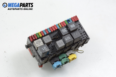 Fuse box for Volkswagen Passat (B4) 1.9 TDI, 90 hp, station wagon, 1995