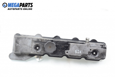 Valve cover for Mitsubishi Pajero II (V3 W, V2 W, V4 W) (12.1990 - 10.1999) 2.8 TD (V46W), 125 hp