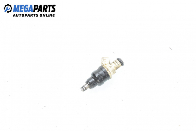 Gasoline fuel injector for BMW 5 Series E34 Sedan (12.1987 - 11.1995) 520 i, 129 hp