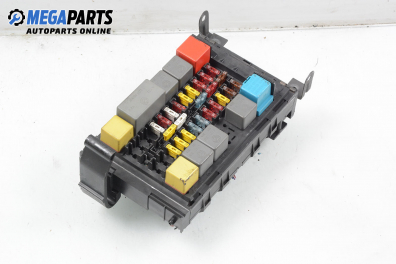 Fuse box for Lancia Dedra Sedan (835) (01.1989 - 07.1999) 1.8 i.e. (835AC, 835BC), 109 hp