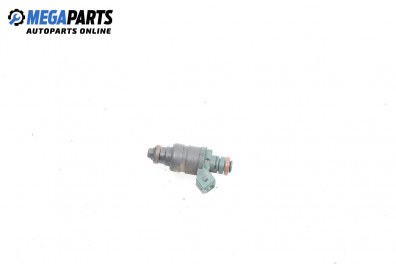 Gasoline fuel injector for Volkswagen Golf III (1H1) (08.1991 - 07.1998) 2.0, 115 hp