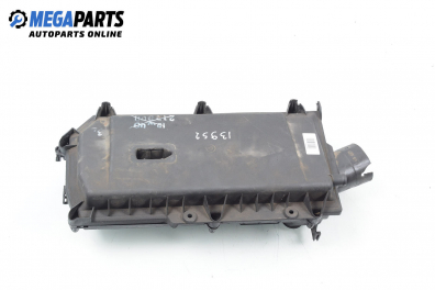 Carcasă filtru de aer for Volkswagen Polo (6N2) (10.1999 - 10.2001) 1.4 16V