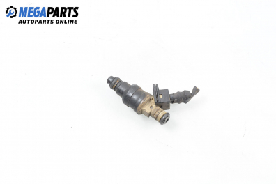 Gasoline fuel injector for Volkswagen Golf III (1H1) (08.1991 - 07.1998) 1.6, 101 hp