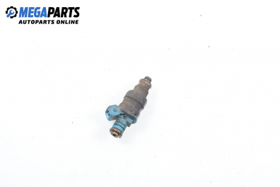 Gasoline fuel injector for Volkswagen Golf III (1H1) (08.1991 - 07.1998) 1.6, 101 hp