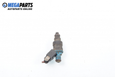 Gasoline fuel injector for Volkswagen Golf III (1H1) (08.1991 - 07.1998) 1.6, 101 hp