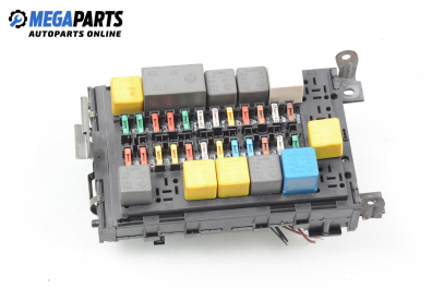 Fuse box for Lancia Dedra Sedan (835) (01.1989 - 07.1999) 1.6 LE (835EB) Catalyst, 90 hp