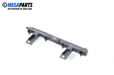 Fuel rail for Citroen Saxo (S0, S1) (02.1996 - 04.2004) 1.4 VTS, 75 hp