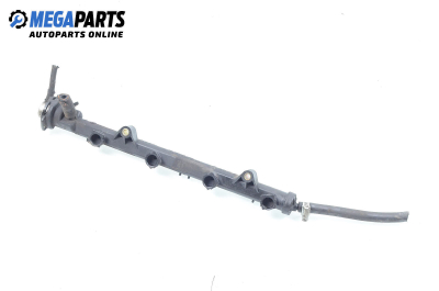 Fuel rail for Volkswagen Polo (6N1) (10.1994 - 10.1999) 50 1.0, 50 hp