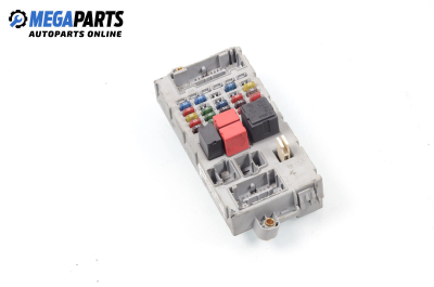 Fuse box for Fiat Punto (188) (09.1999 - ...) 1.9 DS 60 (188.031, .051, .231, .251), 60 hp