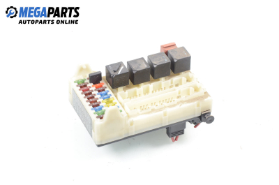 Fuse box for Ford Mondeo II Estate (BNP) (08.1996 - 09.2000) 1.8 TD, 90 hp
