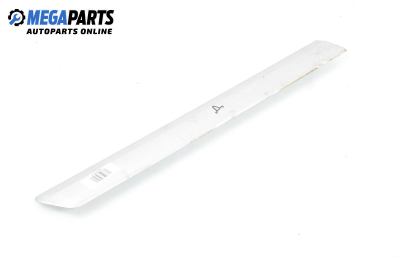 Material profilat for Audi A3 (8P1) (05.2003 - 08.2012), hatchback, position: dreapta