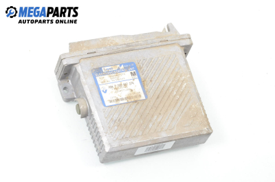 ECU for Mitsubishi Carisma Hatchback (DA) (1995-07-01 - 2006-06-01) 1.9 TD (DA4A), 90 hp, № 7 700 867 274