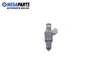 Gasoline fuel injector for Mercedes-Benz C-Class Estate (S202) (06.1996 - 03.2001) C 180 T (202.078), 122 hp