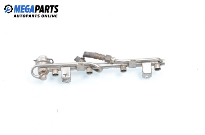 Fuel rail for Volkswagen Passat V  (3B3) (11.2000 - 05.2005) 1.8 T, 170 hp