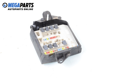 Fuse box for Renault Clio III (BR0/1, CR0/1) (01.2005 - ...) 1.5 dCi, 65 hp