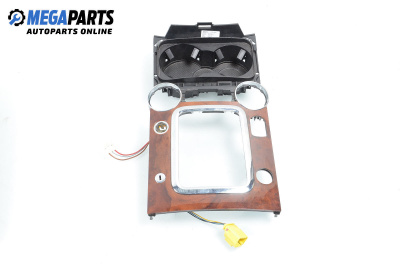 Central console for Volkswagen Touareg (7LA, 7L6, 7L7) (10.2002 - 05.2010)