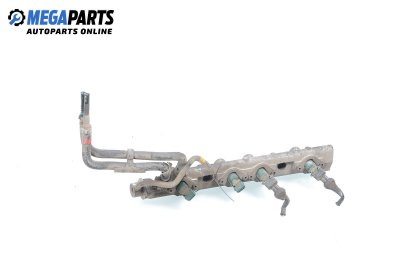 Fuel rail with injectors for Renault Laguna I Hatchback (11.1993 - 08.2002) 2.0, 114 hp