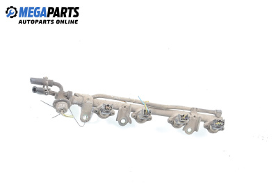 Fuel rail with injectors for Nissan Micra II Hatchback (01.1992 - 02.2003) 1.3 i 16V, 75 hp