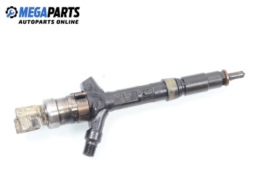 Diesel fuel injector for Toyota Avensis Station Wagon I (09.1997 - 02.2003) 2.0 D-4D (CDT220), 110 hp, № 23670-27010