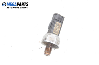 Fuel pressure sensor for Renault Symbol Sedan (02.1998 - 04.2008), № DELPHI 93077507