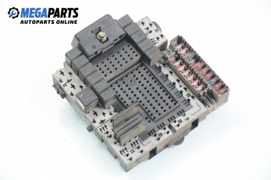 Tablou cu siguranțe pentru Volvo S80 2.5 TDI, 140 cp, sedan, 2000 № Volvo 9162316