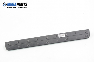 Material profilat prag for Lexus IS (XE10) 2.0, 155 hp, sedan automatic, 2000, position: fața