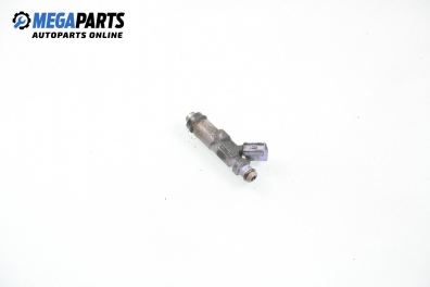 Gasoline fuel injector for Lexus IS (XE10) 2.0, 155 hp, sedan automatic, 2000