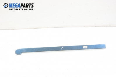 Exterior moulding for Nissan Serena 1.6 16V, 97 hp, 1996, position: right