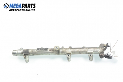 Fuel rail for Hyundai Santa Fe 2.0 CRDi  4x4, 113 hp, 2004