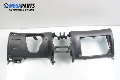 Dashboard bottom for Toyota Corolla (E120; E130) 1.8 VVT-i TS, 192 hp, hatchback, 3 doors, 2002