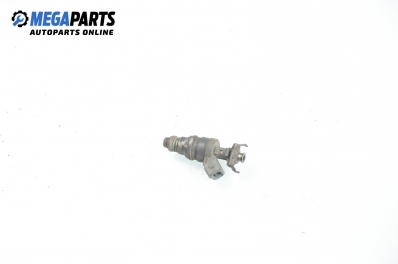 Gasoline fuel injector for Mercedes-Benz C-Class 202 (W/S) 2.2, 150 hp, sedan automatic, 1993