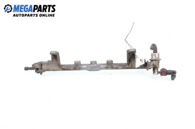 Fuel rail for Ford Focus I Estate (02.1999 - 12.2007) 2.0 16V, 131 hp