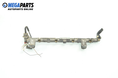 Fuel rail for Ford Focus I Sedan (02.1999 - 12.2007) 1.6 16V, 100 hp