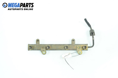 Fuel rail for Nissan X-Trail I SUV (06.2001 - 01.2013) 2.5 4x4, 165 hp