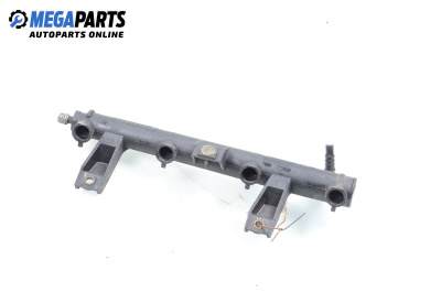 Fuel rail for Citroen Xsara Hatchback (04.1997 - 04.2005) 1.4 i, 75 hp