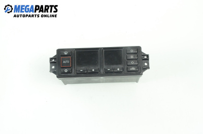 Panou aer condiționat for Audi A3 Hatchback I (09.1996 - 05.2003)