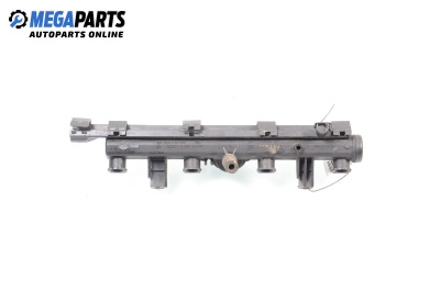 Fuel rail for Volkswagen Polo Hatchback III (10.1999 - 10.2001) 1.0, 50 hp, № Bosch 0 280 151 071