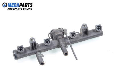 Fuel rail for Seat Ibiza II Hatchback (Facelift) (08.1999 - 02.2002) 1.0, 50 hp