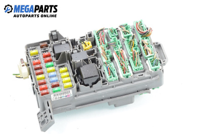 Fuse box for Honda Civic VII Hatchback (03.1999 - 02.2006) 1.7 CTDi (EU, EP, EV), 100 hp, № 3820B-S6A-G000