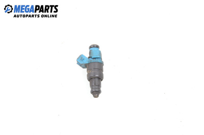 Benzineinspritzdüse for Volkswagen Passat III Sedan B5 (08.1996 - 12.2001) 1.6, 101 hp, № 06B133551C