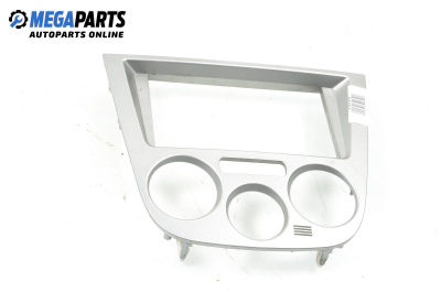 Central console for Subaru Impreza II Wagon (10.2000 - 12.2008)