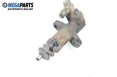 Clutch slave cylinder for Volvo V40 Estate (07.1995 - 06.2004)