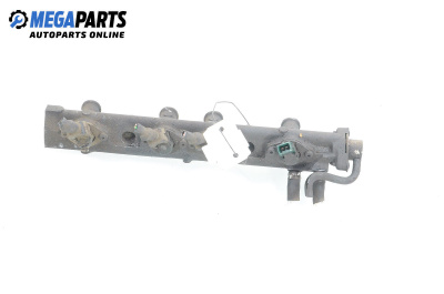 Rampă combustibil cu injectoare for Renault Espace III Minivan (11.1996 - 10.2002) 2.0 (JE0A), 114 hp