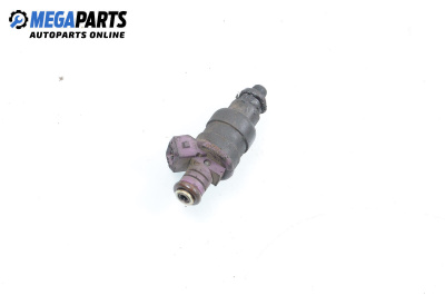 Gasoline fuel injector for Volvo V40 Estate (07.1995 - 06.2004) 1.8, 115 hp