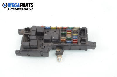 Fuse box for Volvo V70 II Estate (11.1999 - 12.2008) 2.3 T5, 250 hp