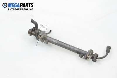 Rampă combustibil for Hyundai Sonata III Sedan (05.1993 - 08.1998) 2.0 i, 105 hp