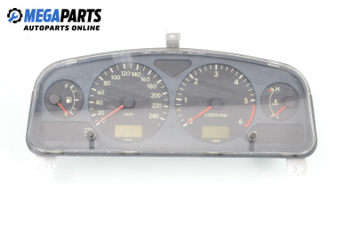 Instrument cluster for Toyota Avensis I Station Wagon (09.1997 - 02.2003) 2.0 D-4D (CDT220), 110 hp, № 88458014