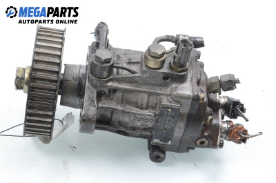 Diesel injection pump for Toyota Avensis I Station Wagon (09.1997 - 02.2003) 2.0 D-4D (CDT220), 110 hp, № 22100-27010