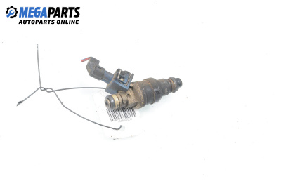 Gasoline fuel injector for Volkswagen Golf III Variant (07.1993 - 04.1999) 1.6, 101 hp