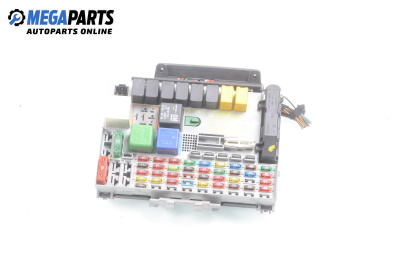 Fuse box for Opel Zafira A Minivan (04.1999 - 06.2005) 2.2 16V, 147 hp